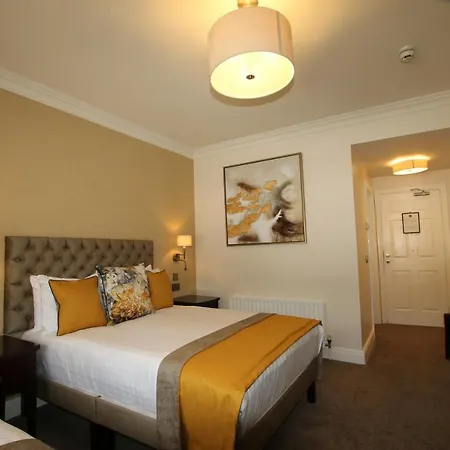 Crover House & Golf Club 4*