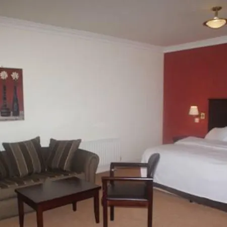 Crover House & Golf Club