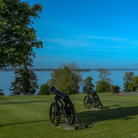 Crover House & Golf Club