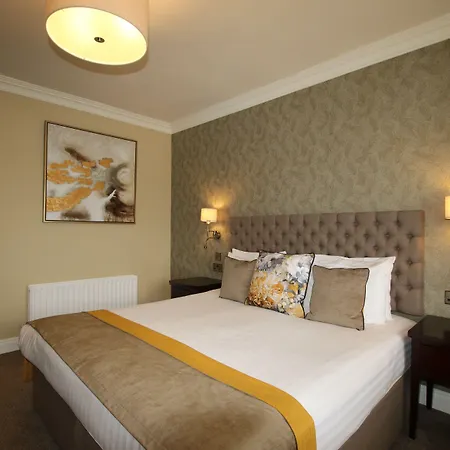 Crover House & Golf Club 4*