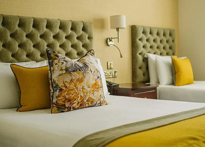 Crover House & Golf Club Отель Mountnugent