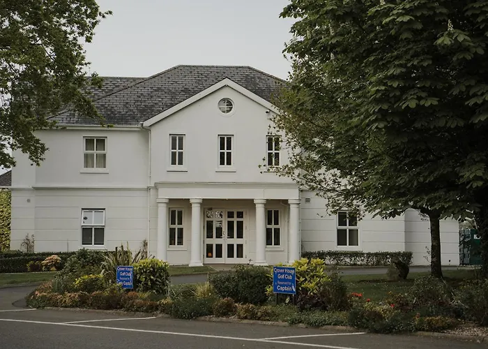 Отель Crover House & Golf Club