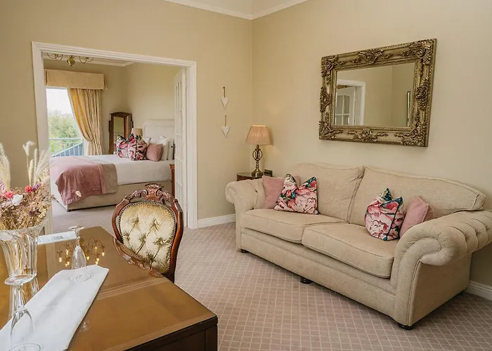 Отель Crover House & Golf Club 4*