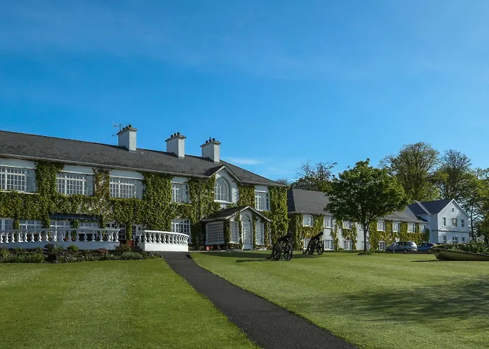 Отель Crover House & Golf Club