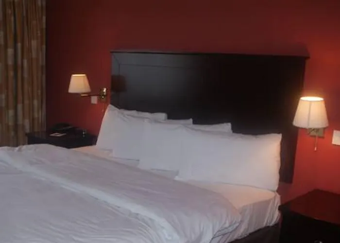 Отель Crover House & Golf Club Mountnugent