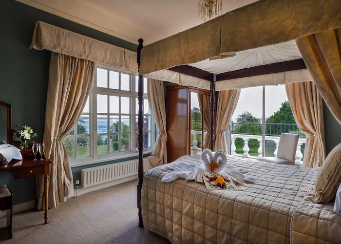 Отель Crover House & Golf Club