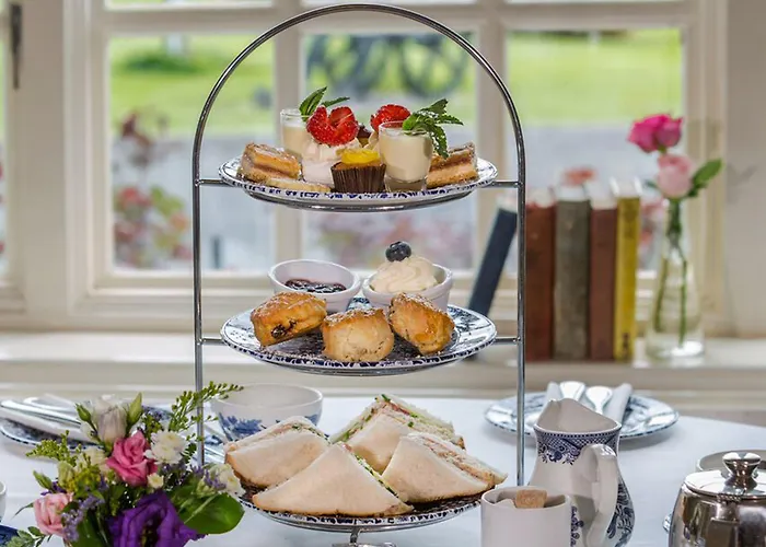 Отель Crover House & Golf Club