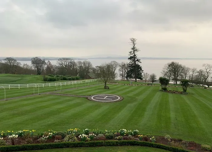 Crover House & Golf Club Отель