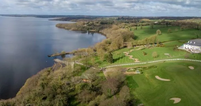 Crover House & Golf Club Отель